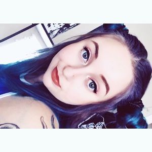 Meet your Posher, Kaleigh